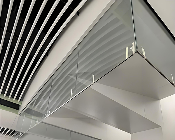 西固玻璃西固挡烟垂壁 西固玻璃西固挡烟垂壁