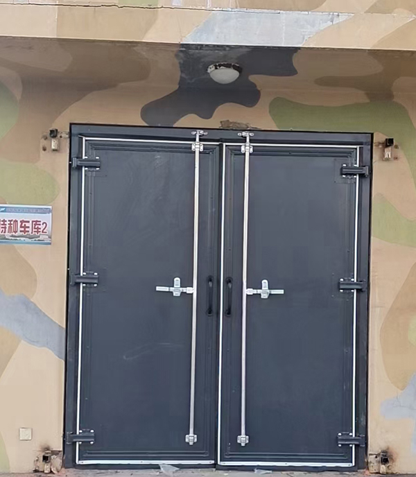 西固工业平开门 西固工业平开门