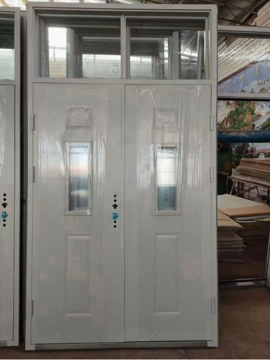 西固学校教室门