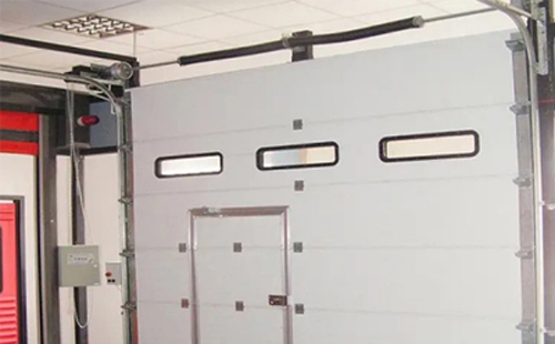 西固工业提升门的安装方法