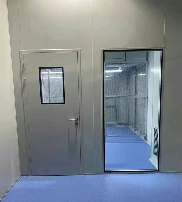 学校教学楼完成西固防火门标准化安装